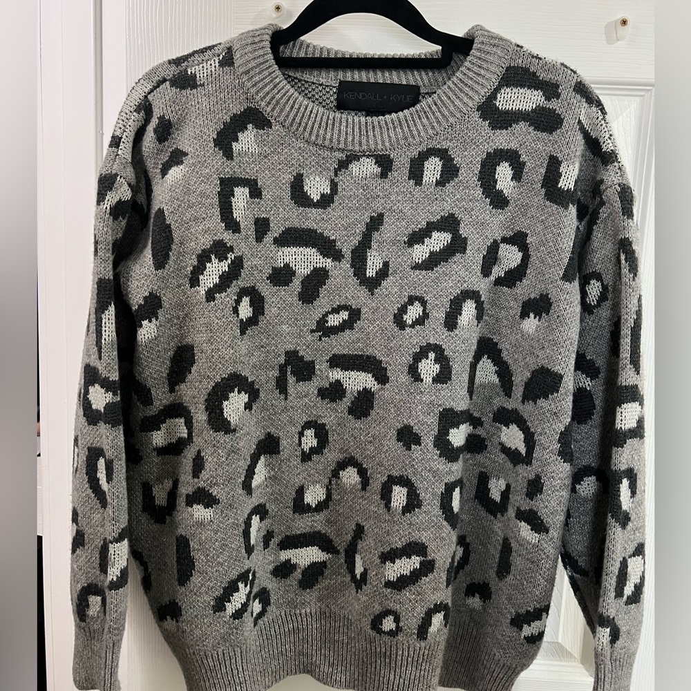 Gray sweater